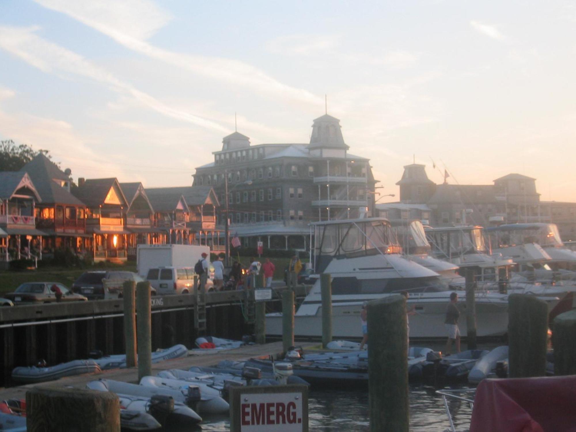 Summercamp Oak Bluffs Luaran gambar